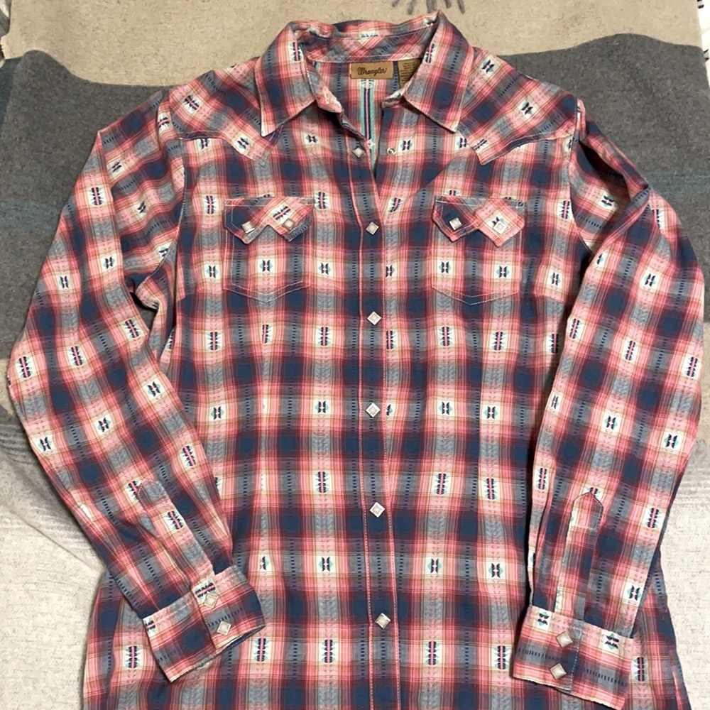 Wrangler button down shirt